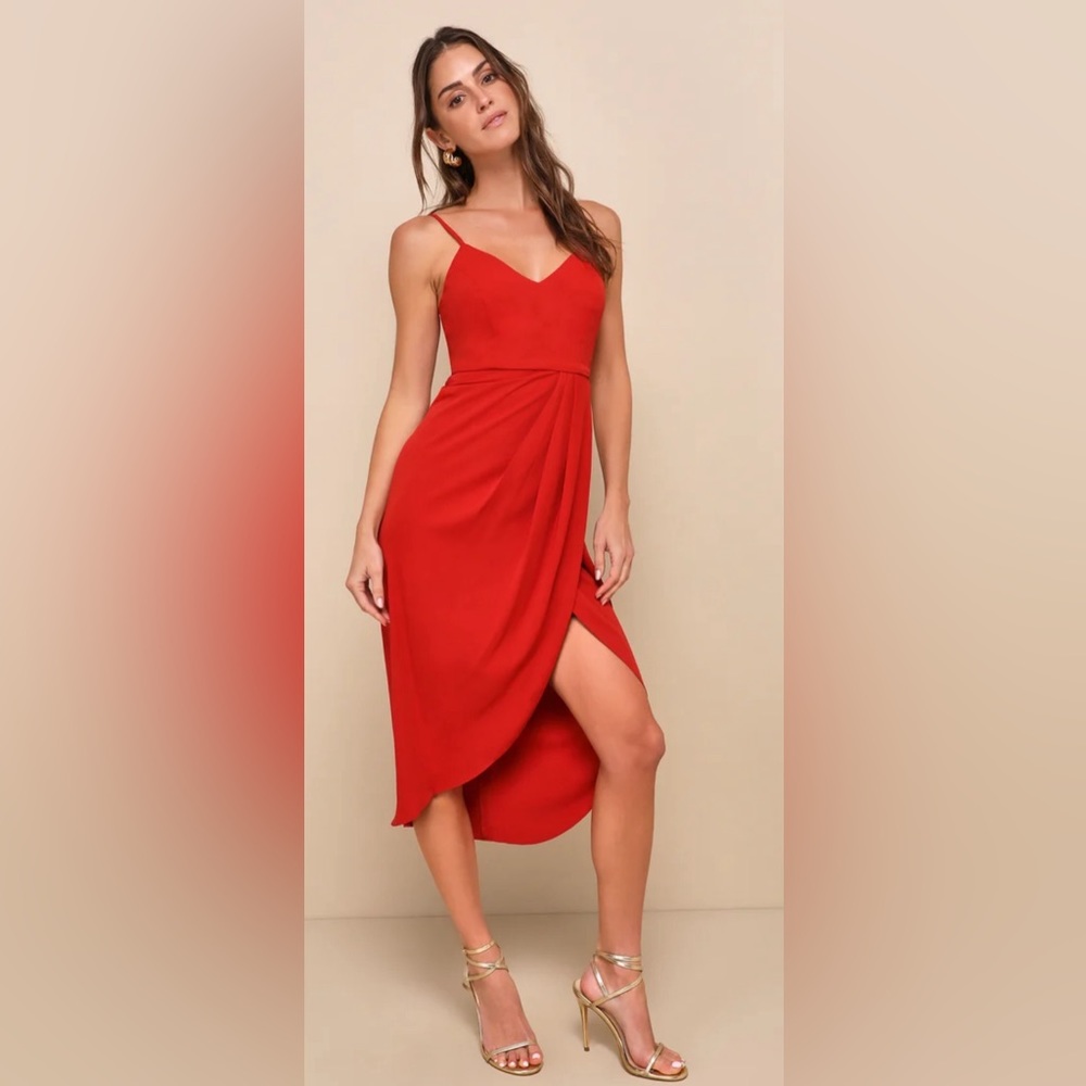 Lulu’s Rust Red midi dress